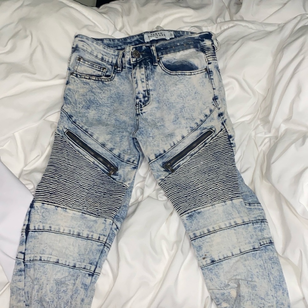 Urban Heritage 
Zipper Jeans